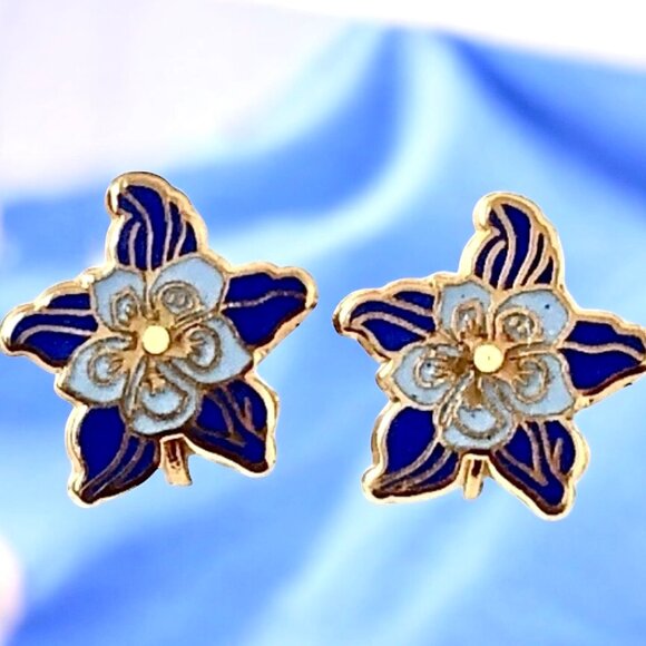 MMA Metropolitan Museum Art Blue Enamel Flower Clip-on Earrings Goldplate - Picture 2 of 11